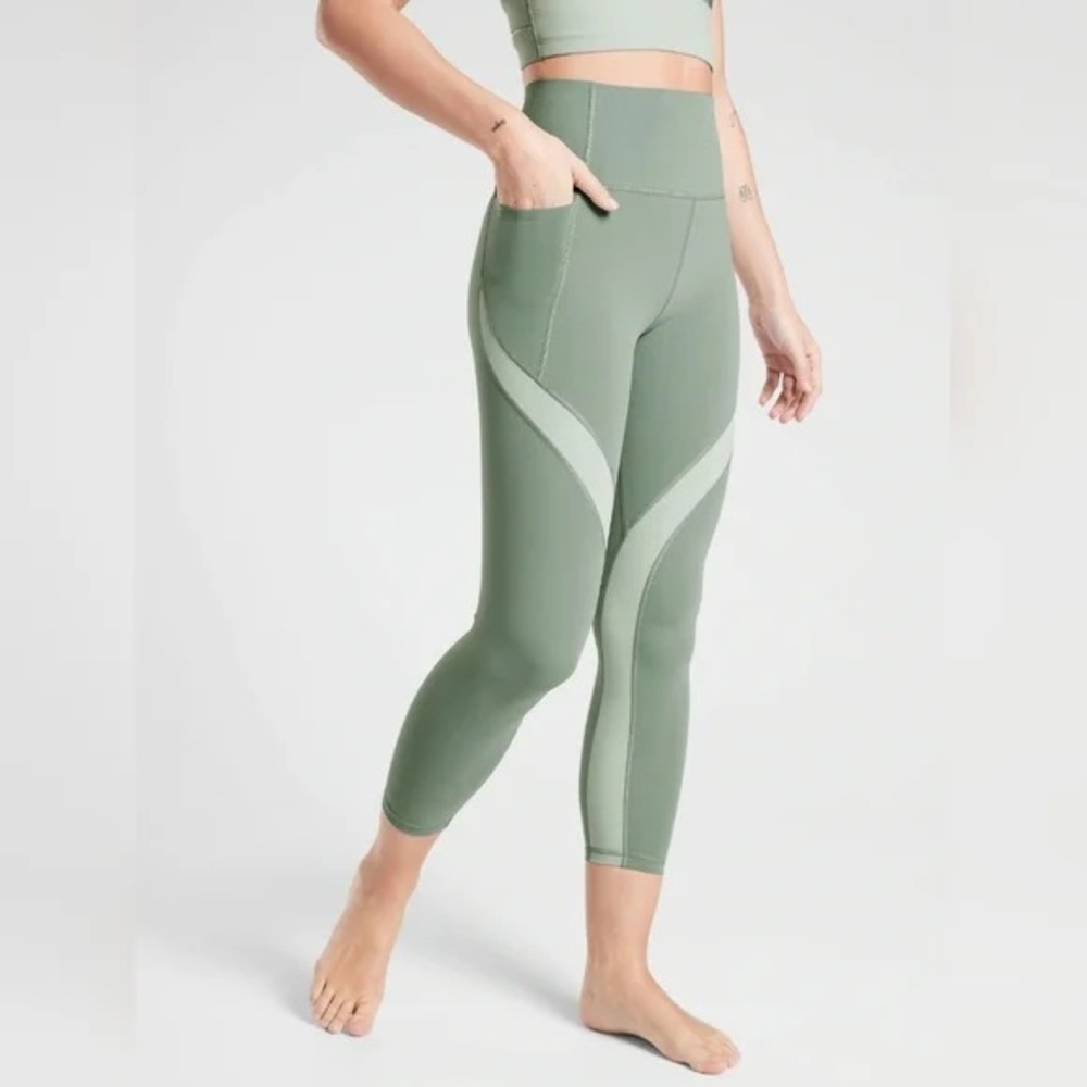 Athleta Salutation Stash Pocket II Colorblock 7/8 Tight Lead Green size SP - Picture 1 of 8